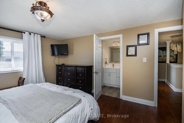 Additional property image - 674 Laurier Ave