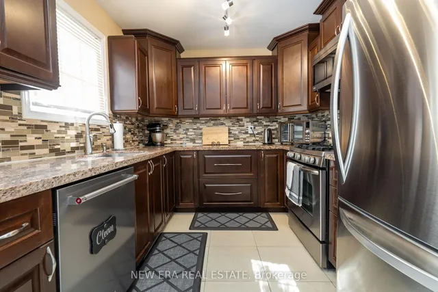 Additional property image - 674 Laurier Ave