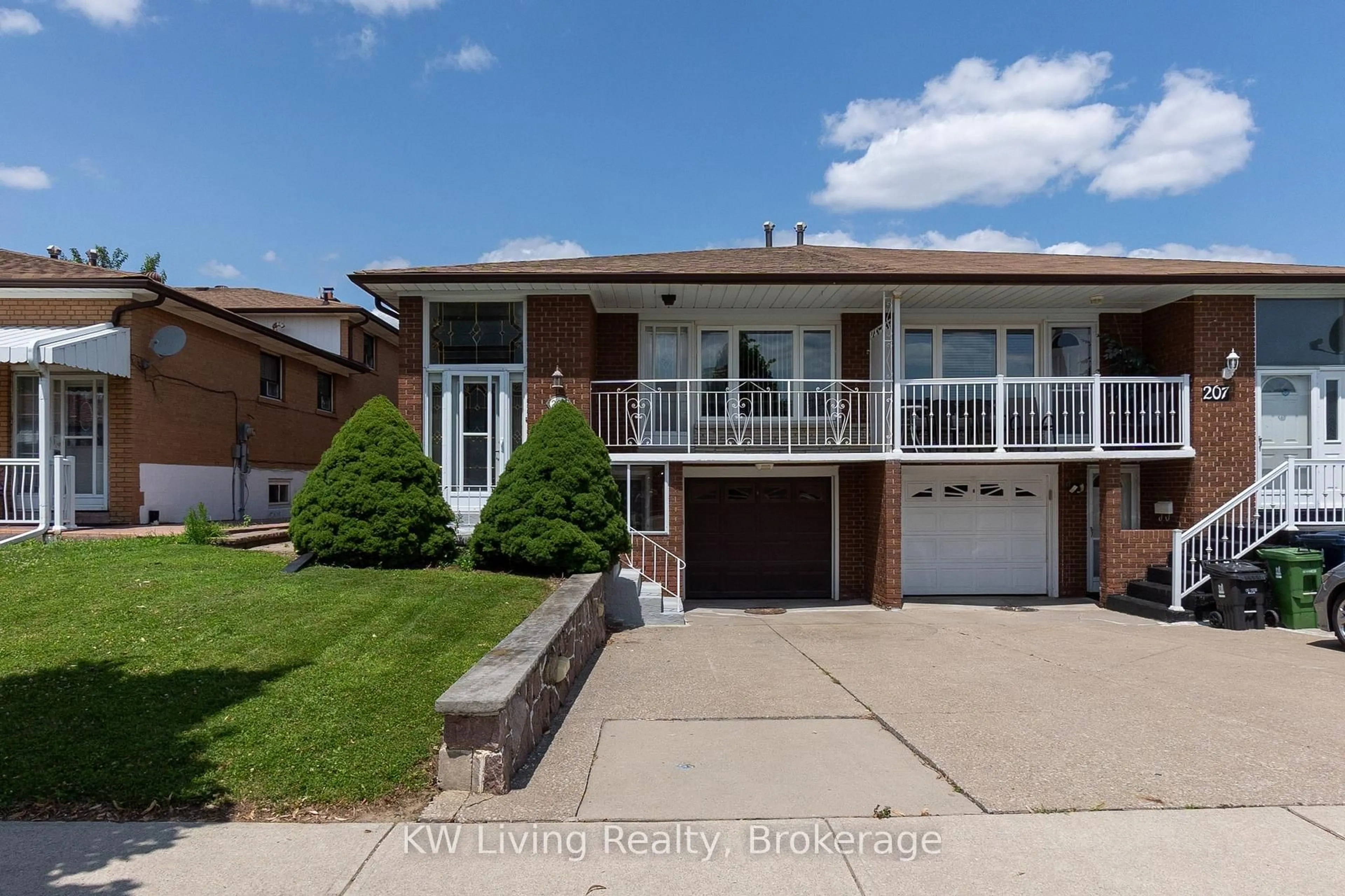 Home with brick exterior material, water/lake/river/ocean view for 209 Cabana Dr, Toronto Ontario M9L 1L2