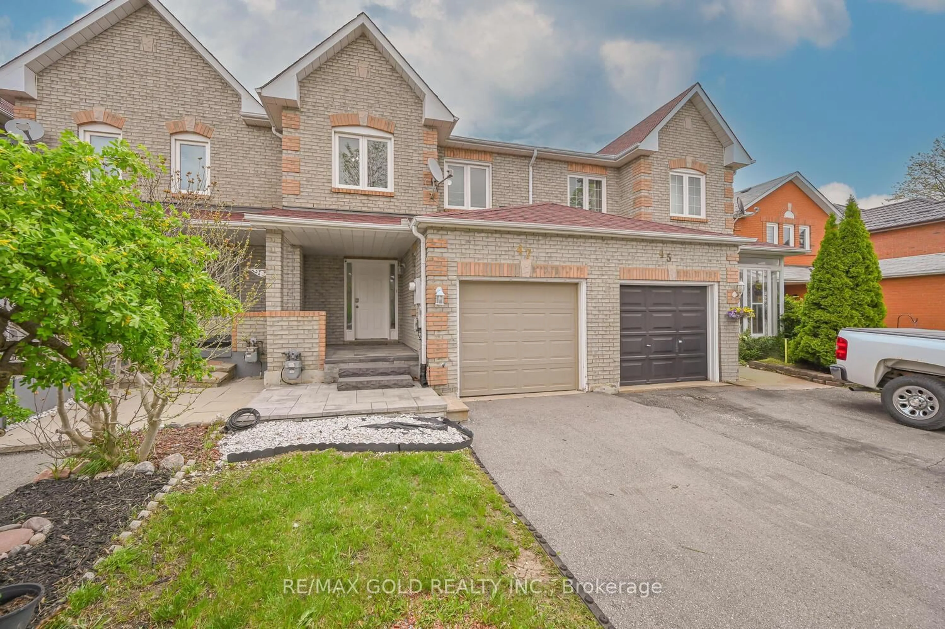 Home with brick exterior material, street for 47 Muirland Cres, Brampton Ontario L6X 4P4