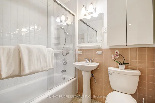 Additional property image - 150 Carsbrooke Rd Unit 8