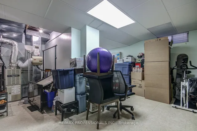 Additional property image - 150 Carsbrooke Rd Unit 8