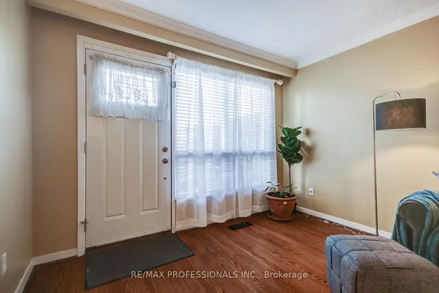 Additional property image - 150 Carsbrooke Rd Unit 8