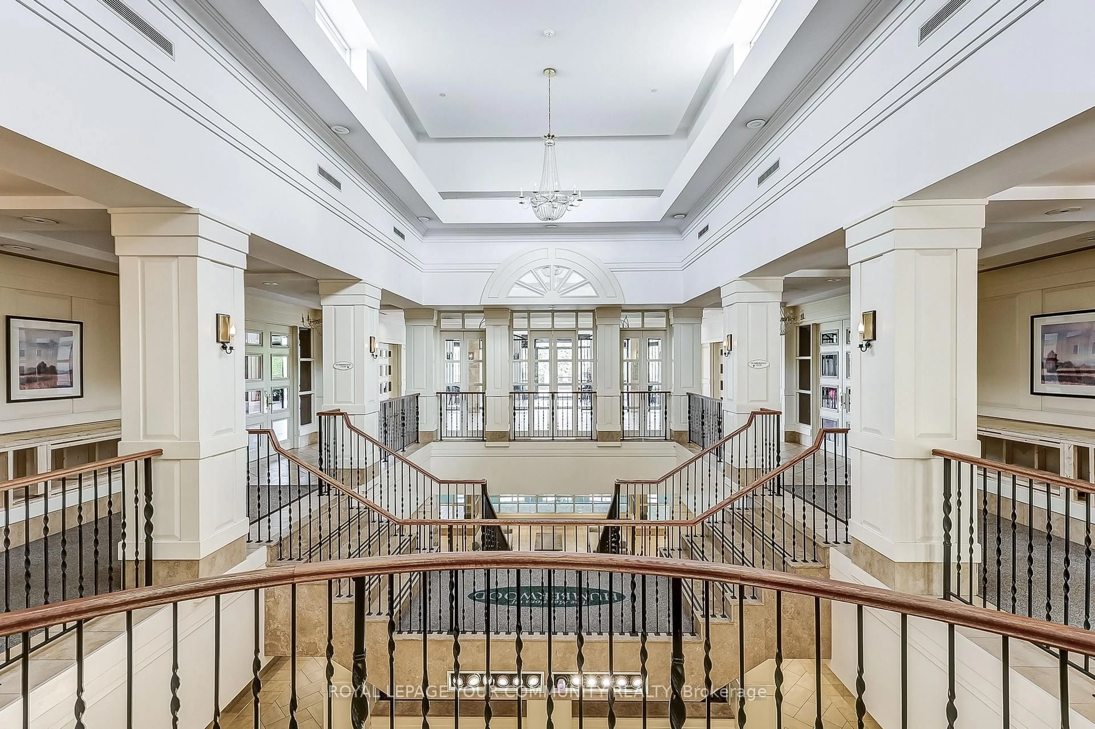 Indoor foyer for 700 Humberwood Blvd #2122, Toronto Ontario M9W 7J4