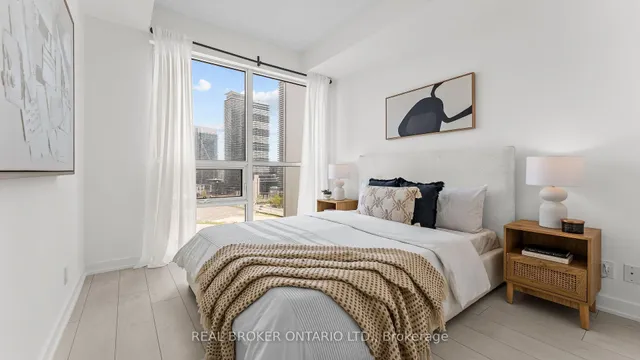 Additional property image - 2220 Lake Shore Blvd Unit 1604