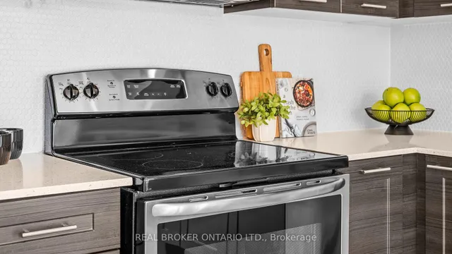 Additional property image - 2220 Lake Shore Blvd Unit 1604