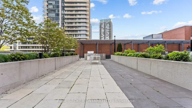 Additional property image - 2220 Lake Shore Blvd Unit 1604