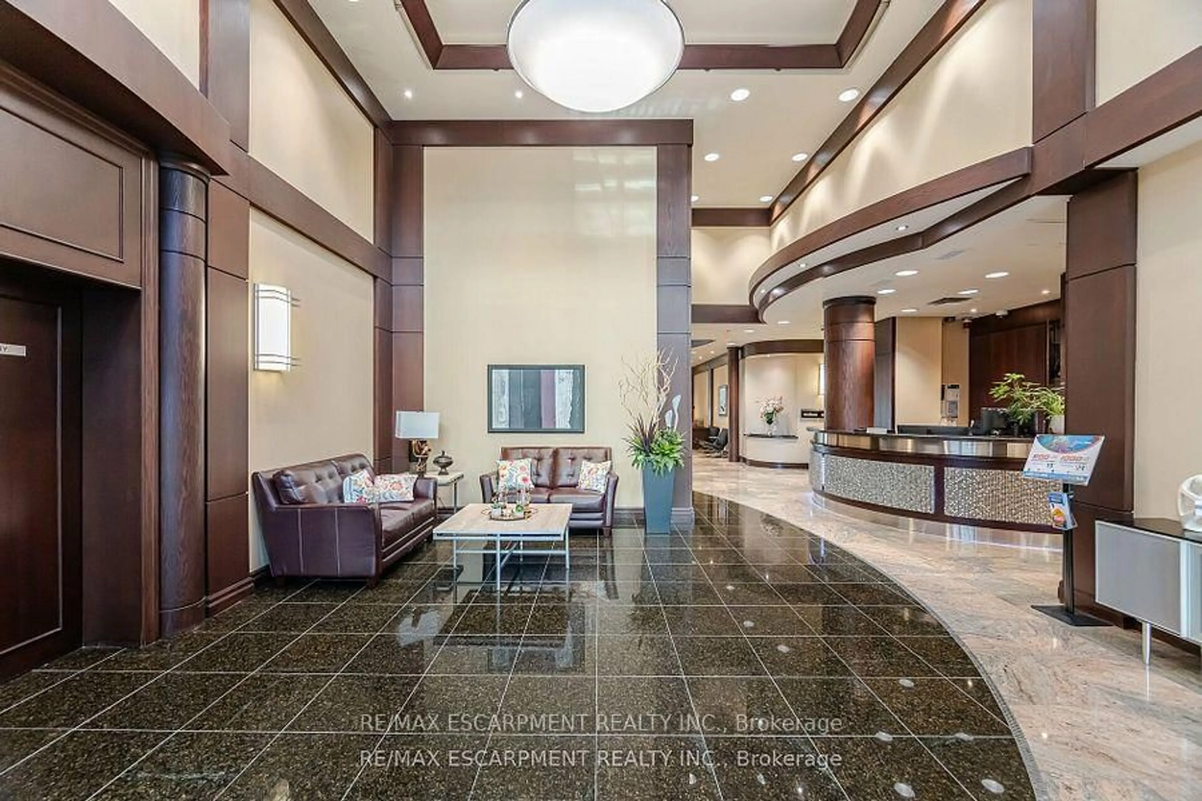 Lobby for 335 Rathburn Rd #1617, Mississauga Ontario L5B 0C8