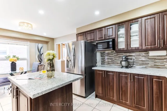 Additional property image - 54 Amethyst Circ