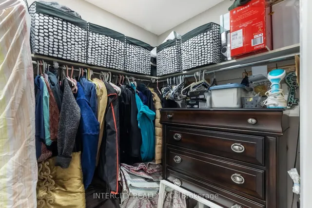 Additional property image - 54 Amethyst Circ