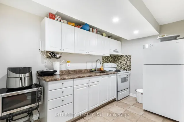 Additional property image - 54 Amethyst Circ