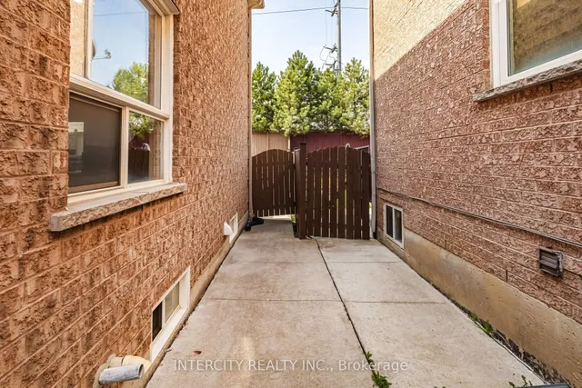 Additional property image - 54 Amethyst Circ