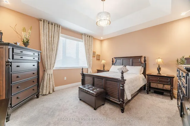 Additional property image - 156 Camellia Cres
