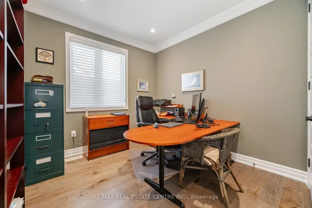 Additional property image - 156 Camellia Cres