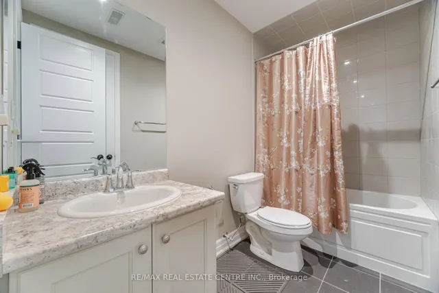 Additional property image - 156 Camellia Cres