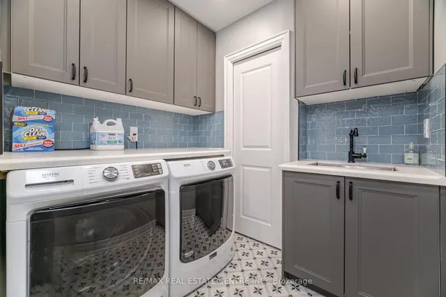 Additional property image - 156 Camellia Cres