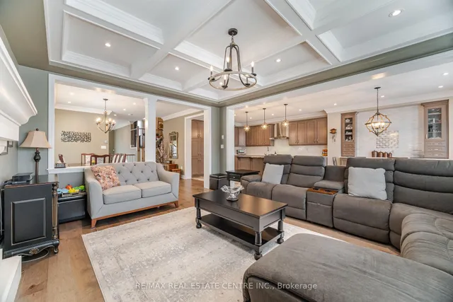 Additional property image - 156 Camellia Cres