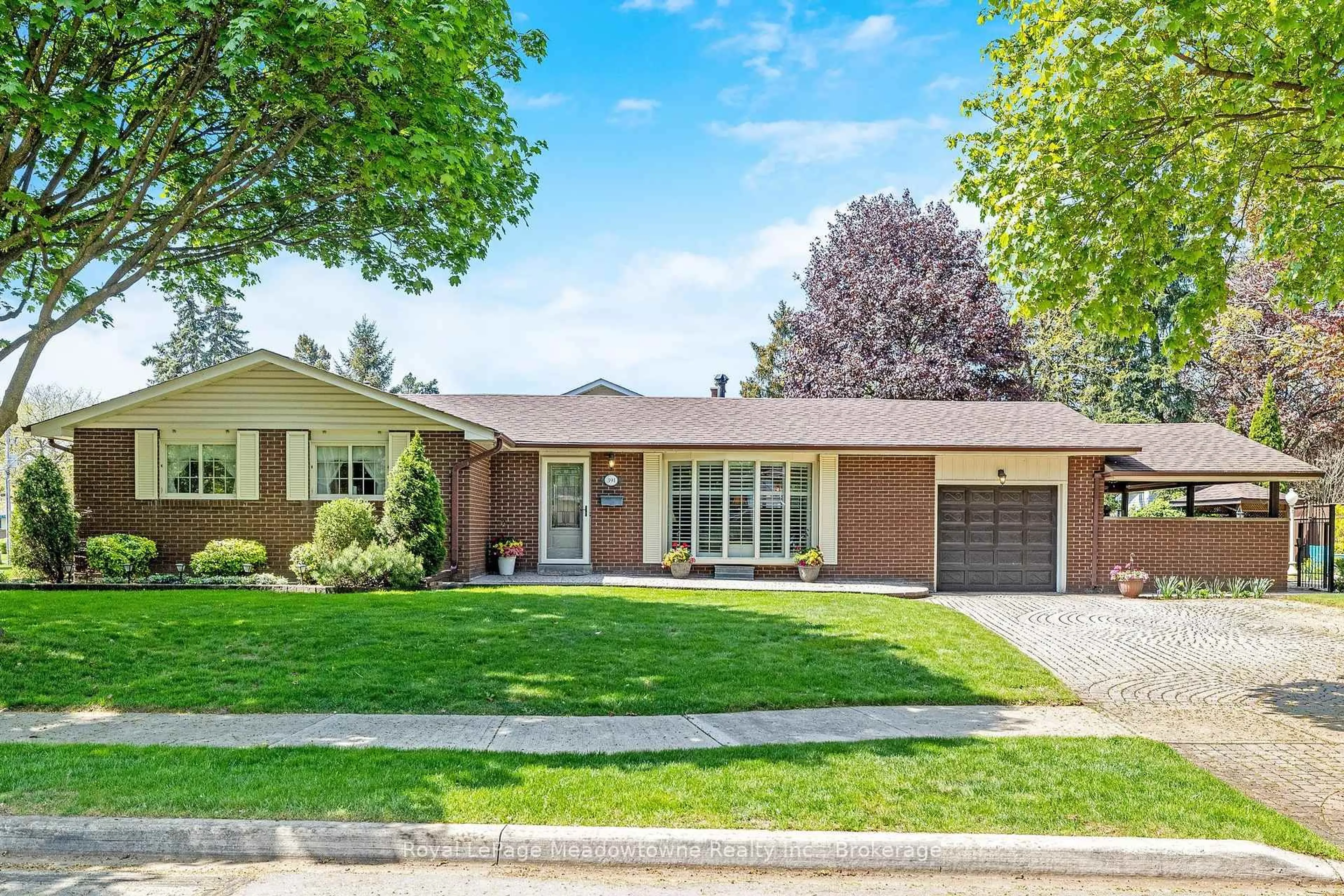 Home with brick exterior material, street for 391 Highside Dr, Milton Ontario L9T 1W9