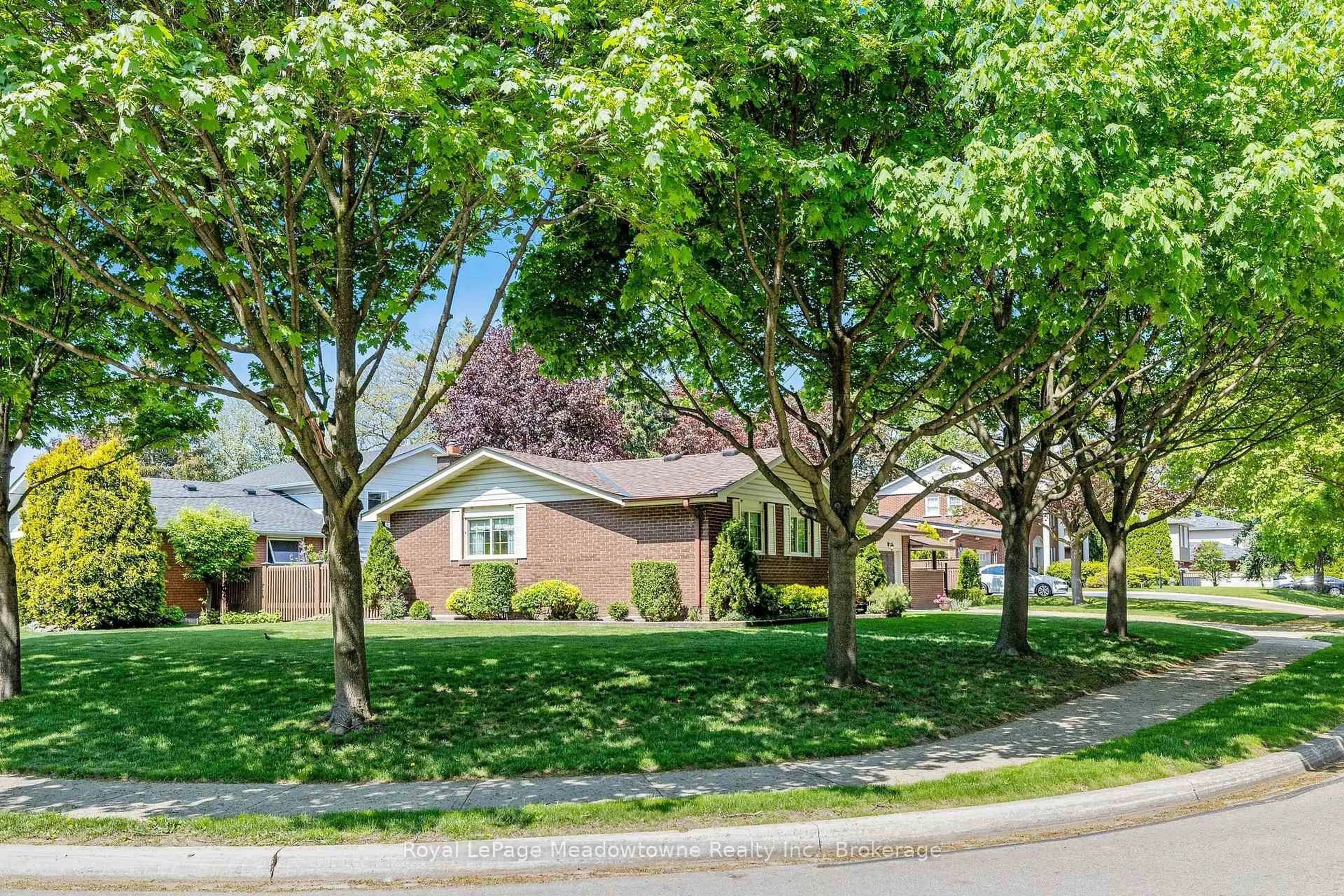Unknown for 391 Highside Dr, Milton Ontario L9T 1W9