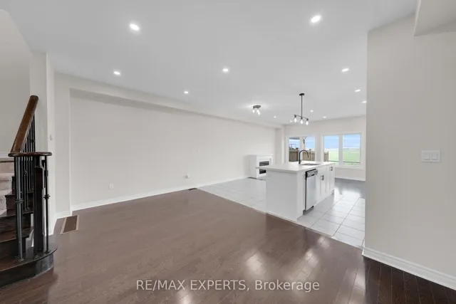 Additional property image - 108 Little Britain Cres