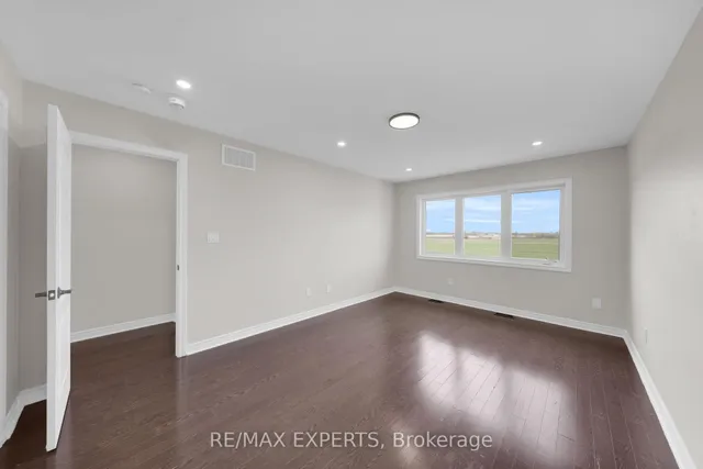 Additional property image - 108 Little Britain Cres