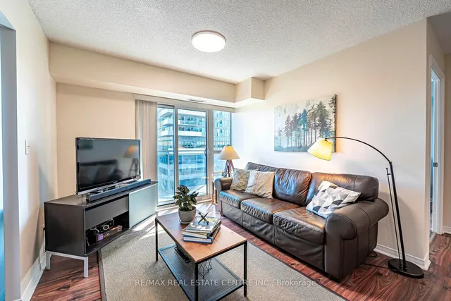 Additional property image - 215 Queen St Unit 505