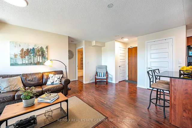 Additional property image - 215 Queen St Unit 505