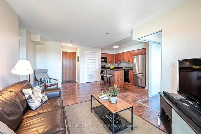 Additional property image - 215 Queen St Unit 505