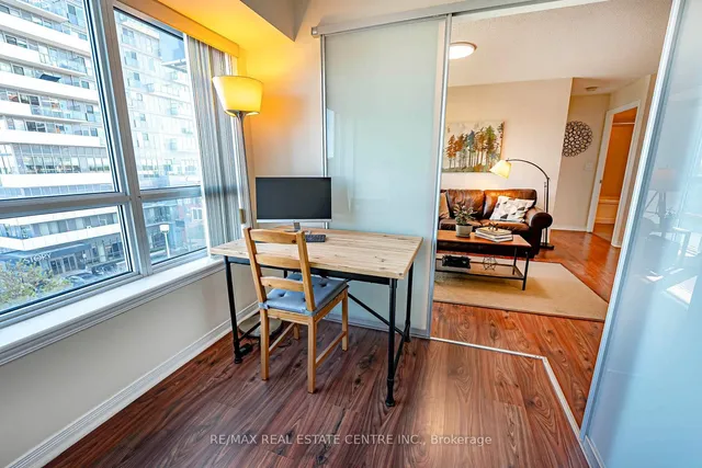 Additional property image - 215 Queen St Unit 505