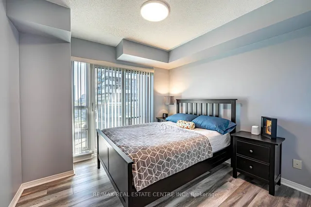 Additional property image - 215 Queen St Unit 505