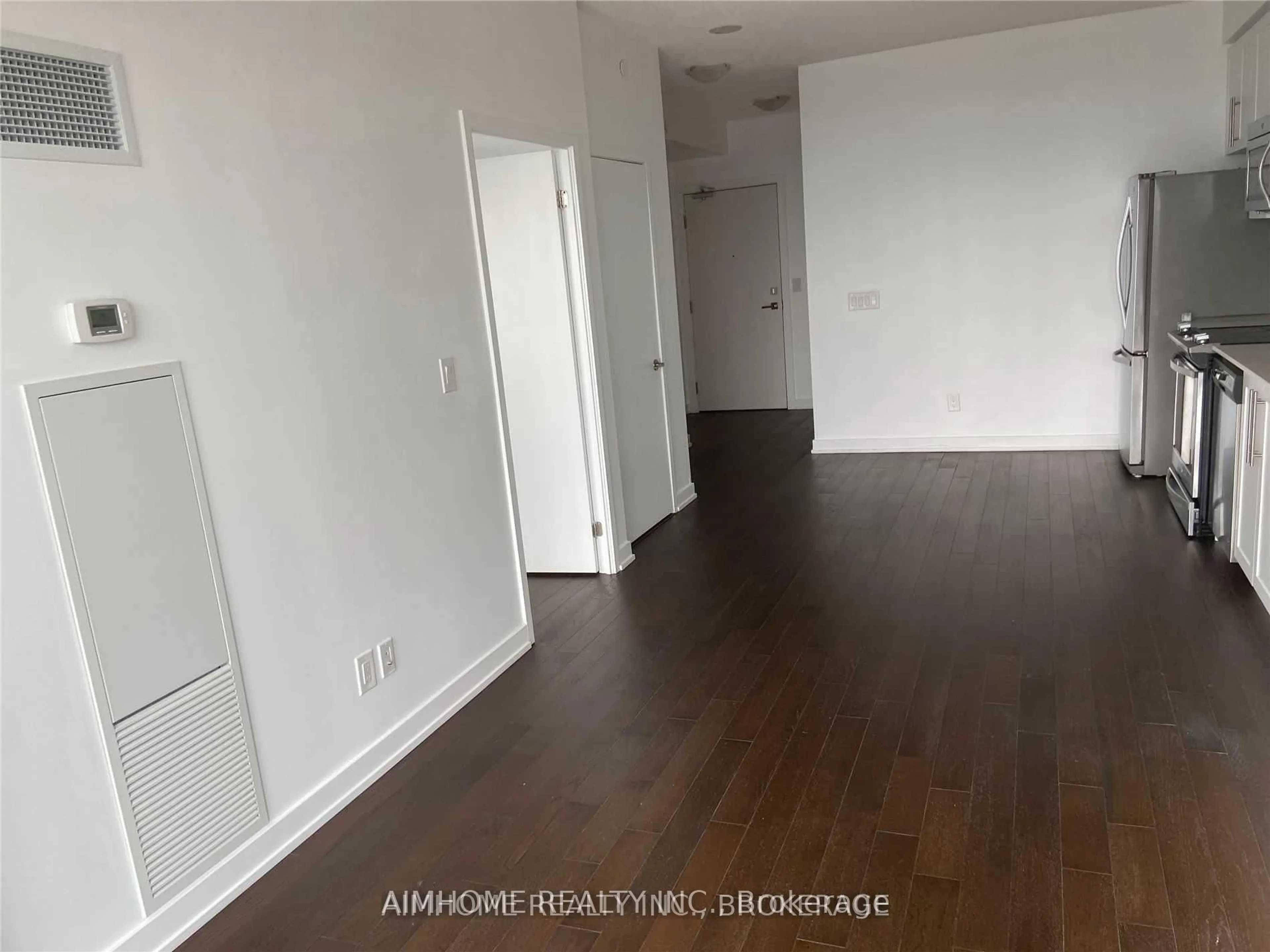 A pic of a room for 4011 Brickstone Mews #2708, Mississauga Ontario L5B 0G3