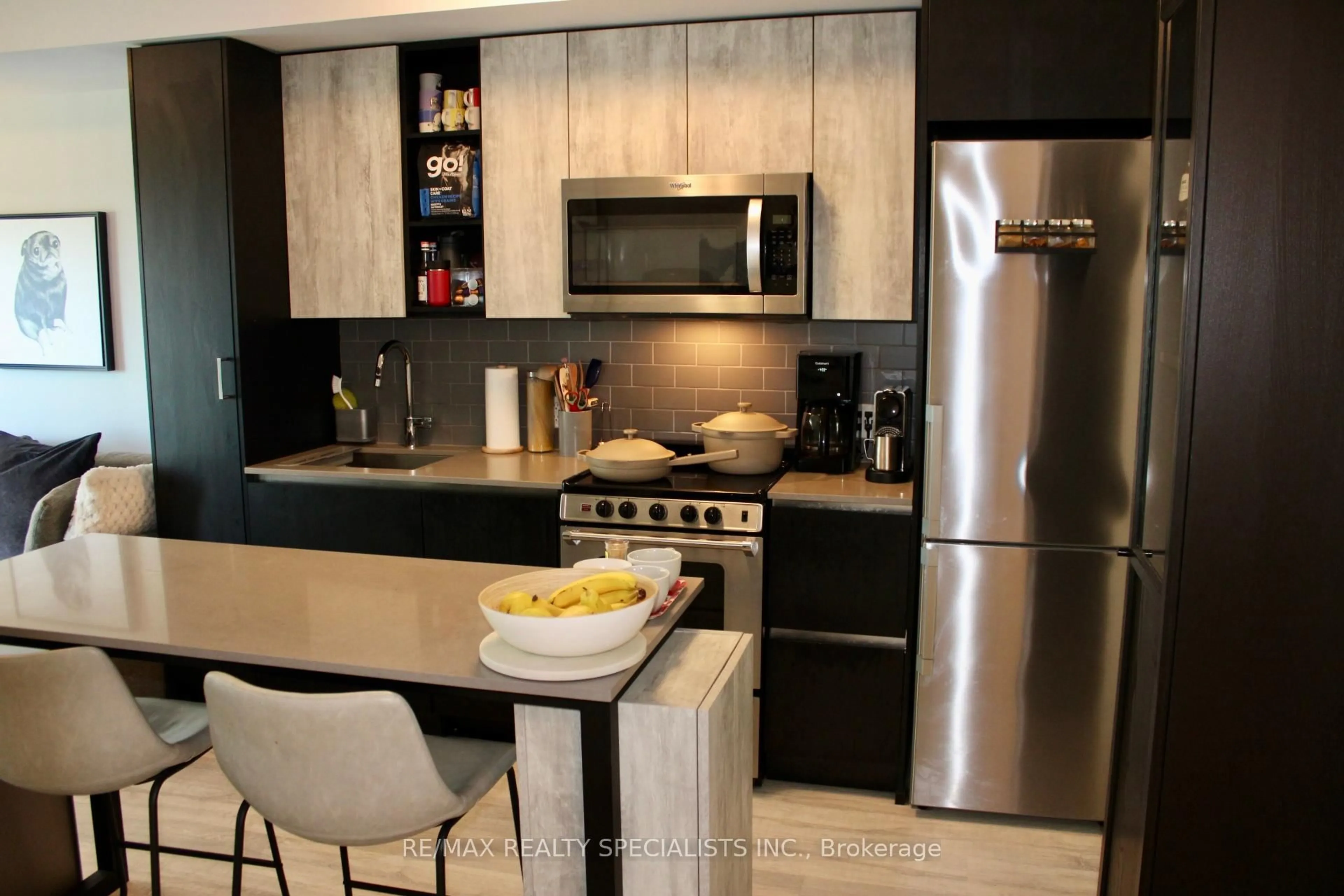Unknown for 251 Manitoba St #809, Toronto Ontario M8Y 0C7