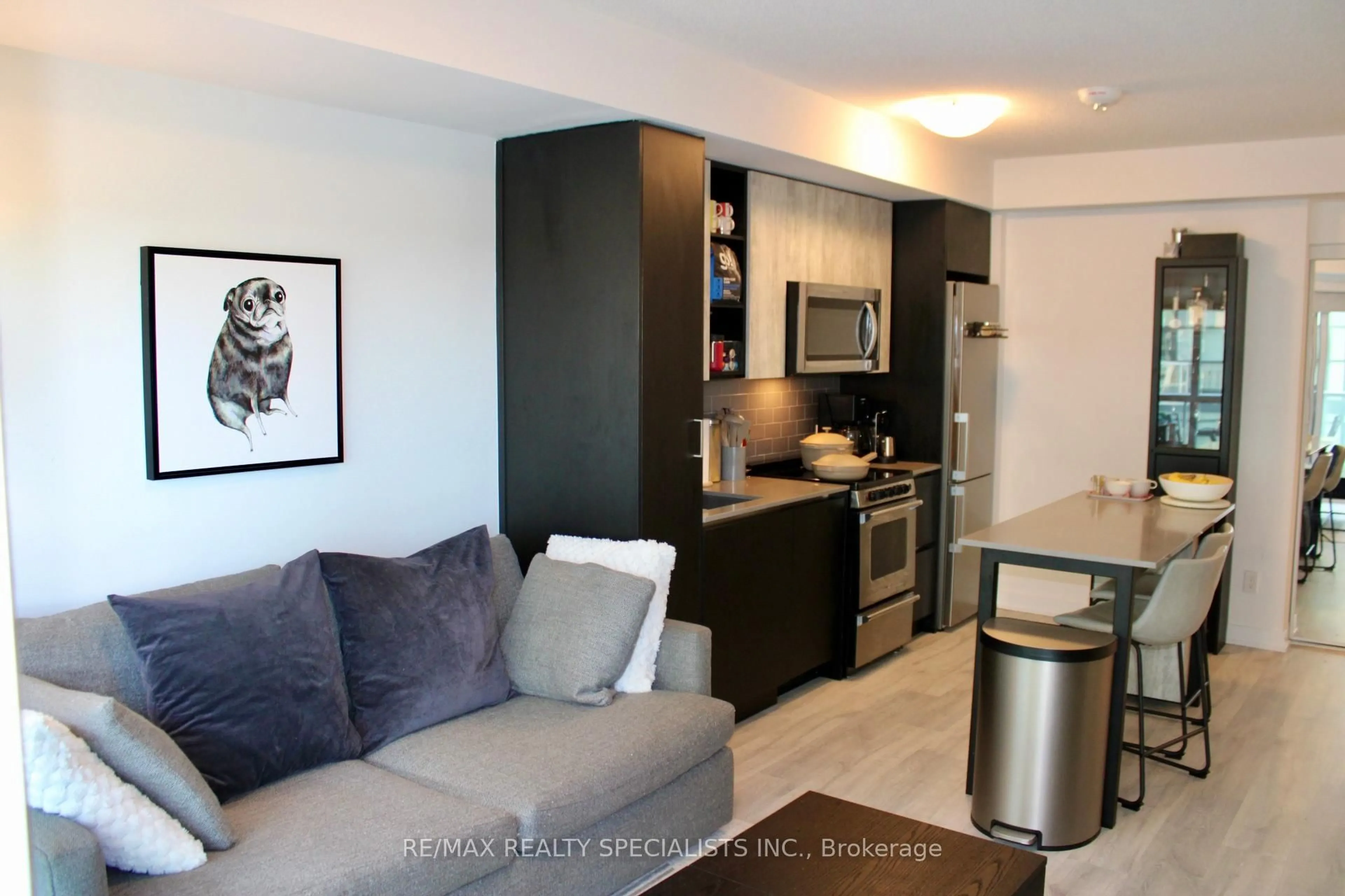 Open concept kitchen, unknown for 251 Manitoba St #809, Toronto Ontario M8Y 0C7