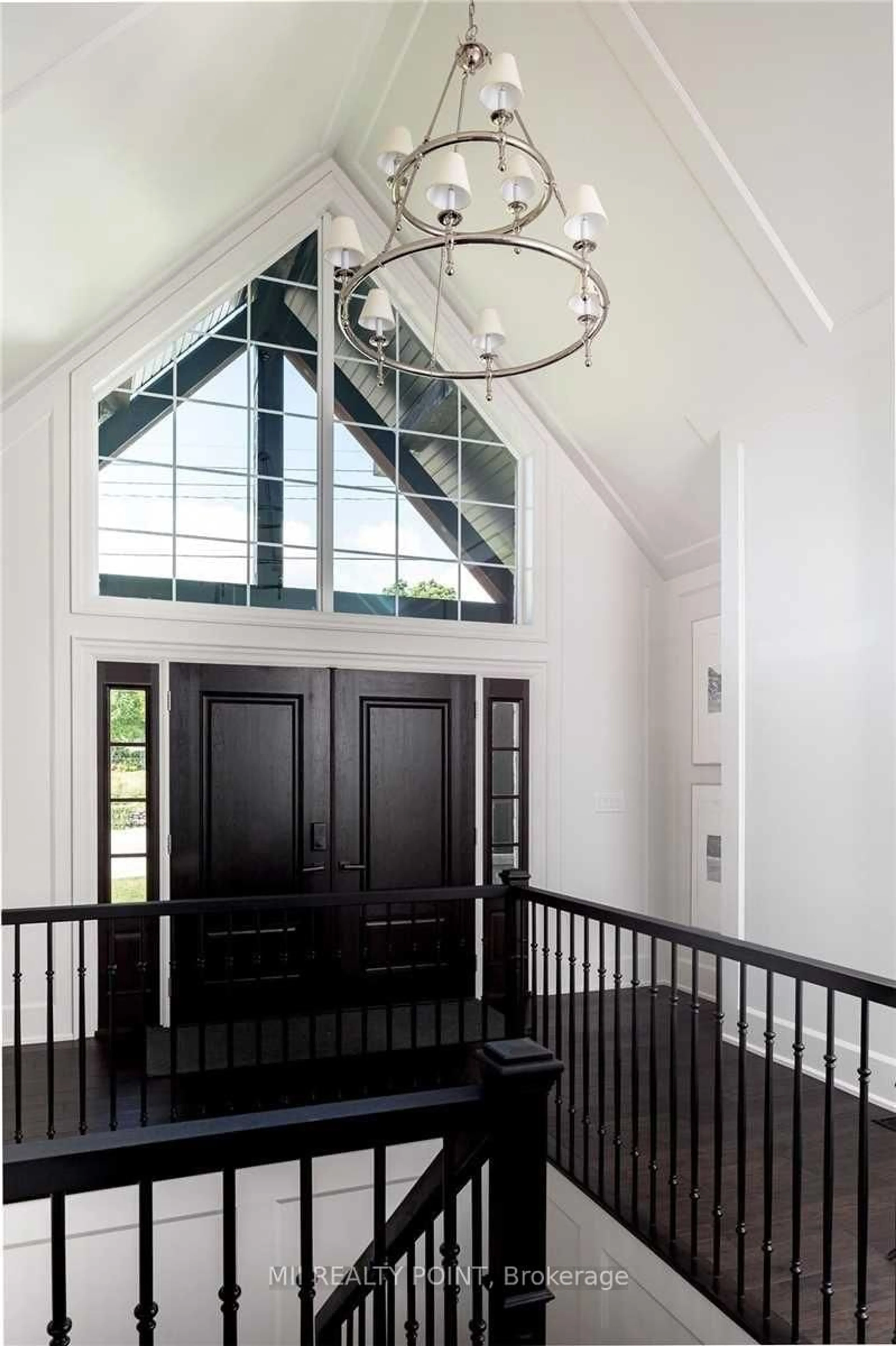 Indoor entryway for 881 Danforth Pl, Burlington Ontario L7T 1S1
