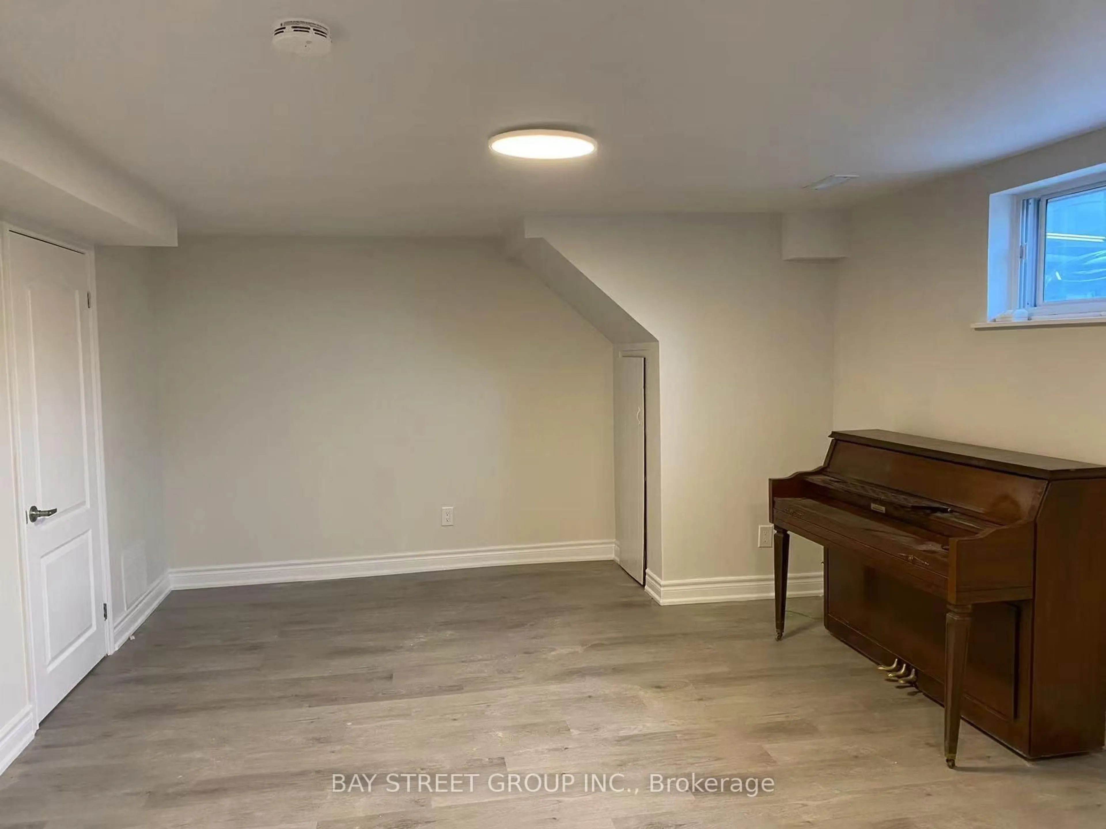 A pic of a room for 170 Gracefield Ave, Toronto Ontario M6L 1L5
