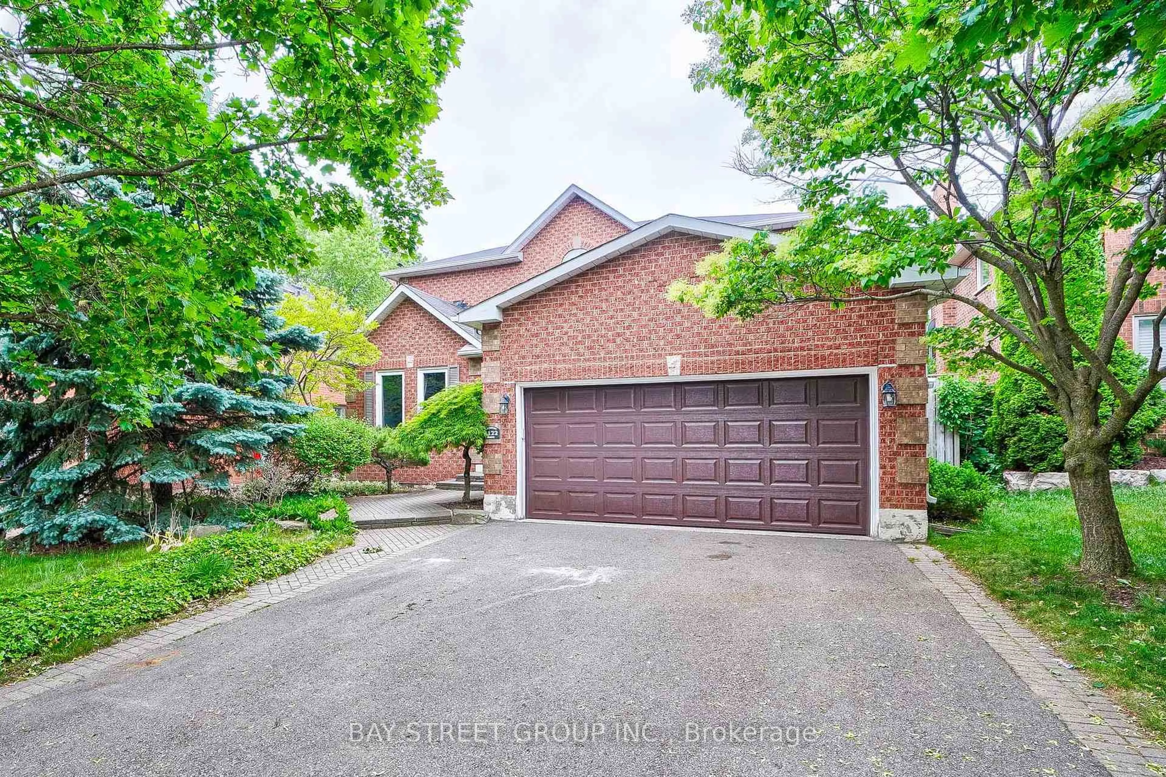 Home with brick exterior material, street for 1122 Lambton Dr, Oakville Ontario L6J 7P3