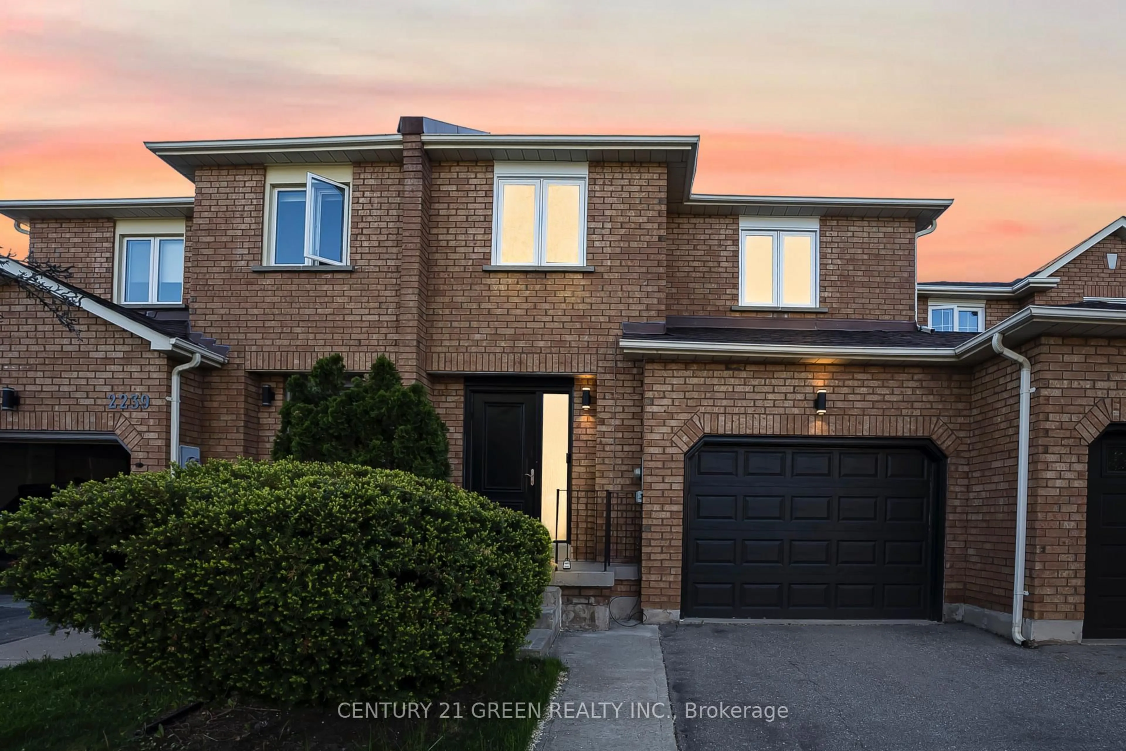 Home with brick exterior material, street for 2237 Shipwright Rd, Oakville Ontario L6M 3E2