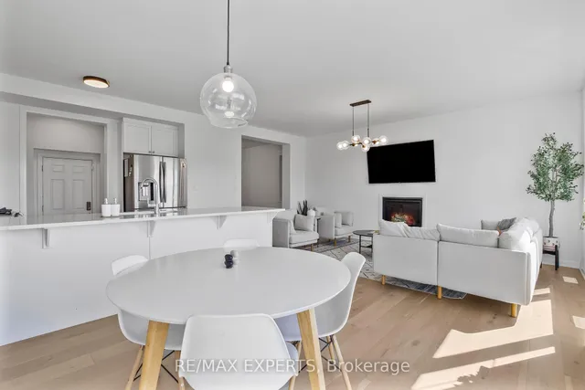 Additional property image - 397 Gordon Krantz Ave