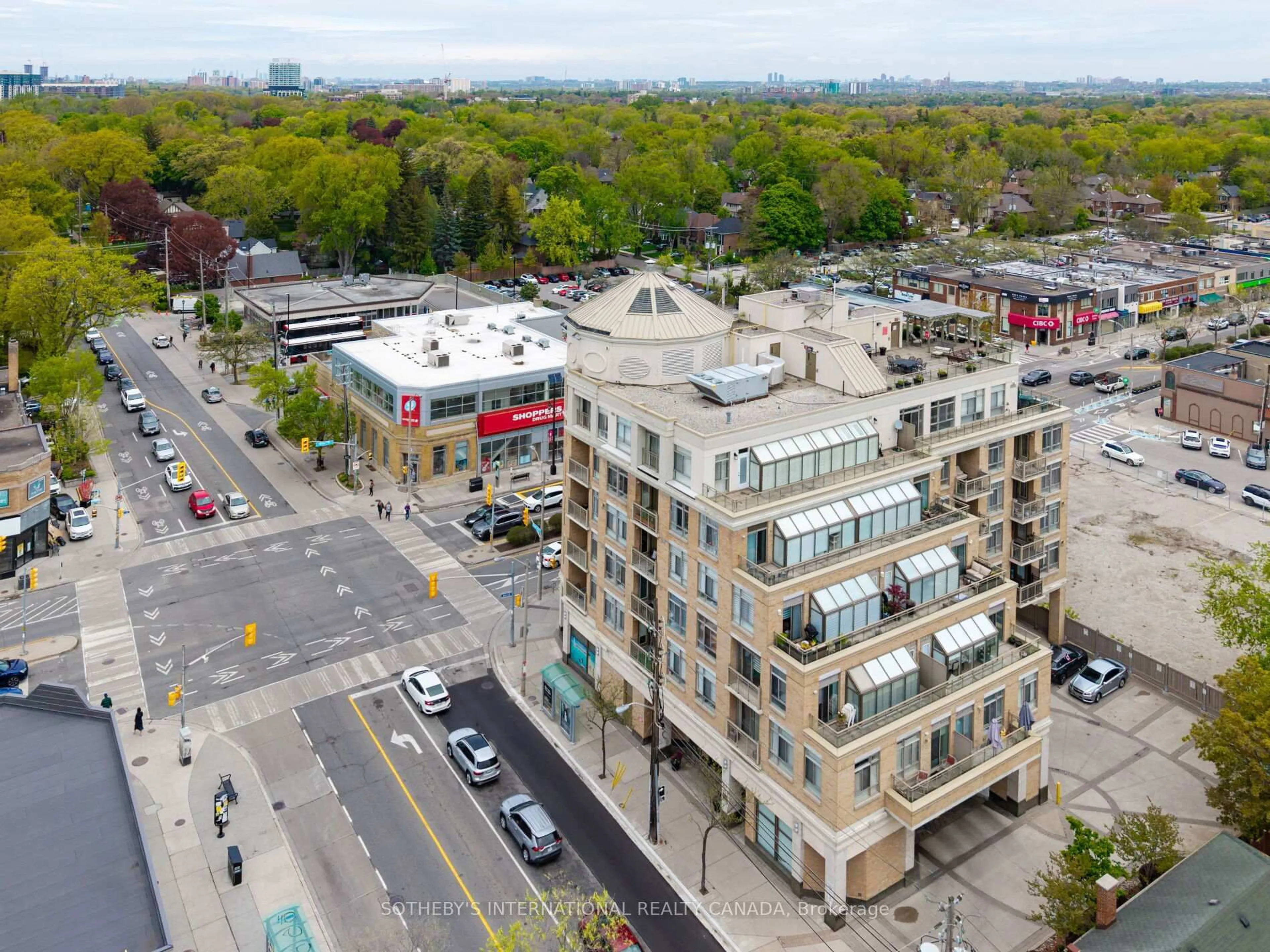A pic from outside/outdoor area/front of a property/back of a property/a pic from drone, unknown for 935 Royal York Rd #601, Toronto Ontario M8Y 4H1