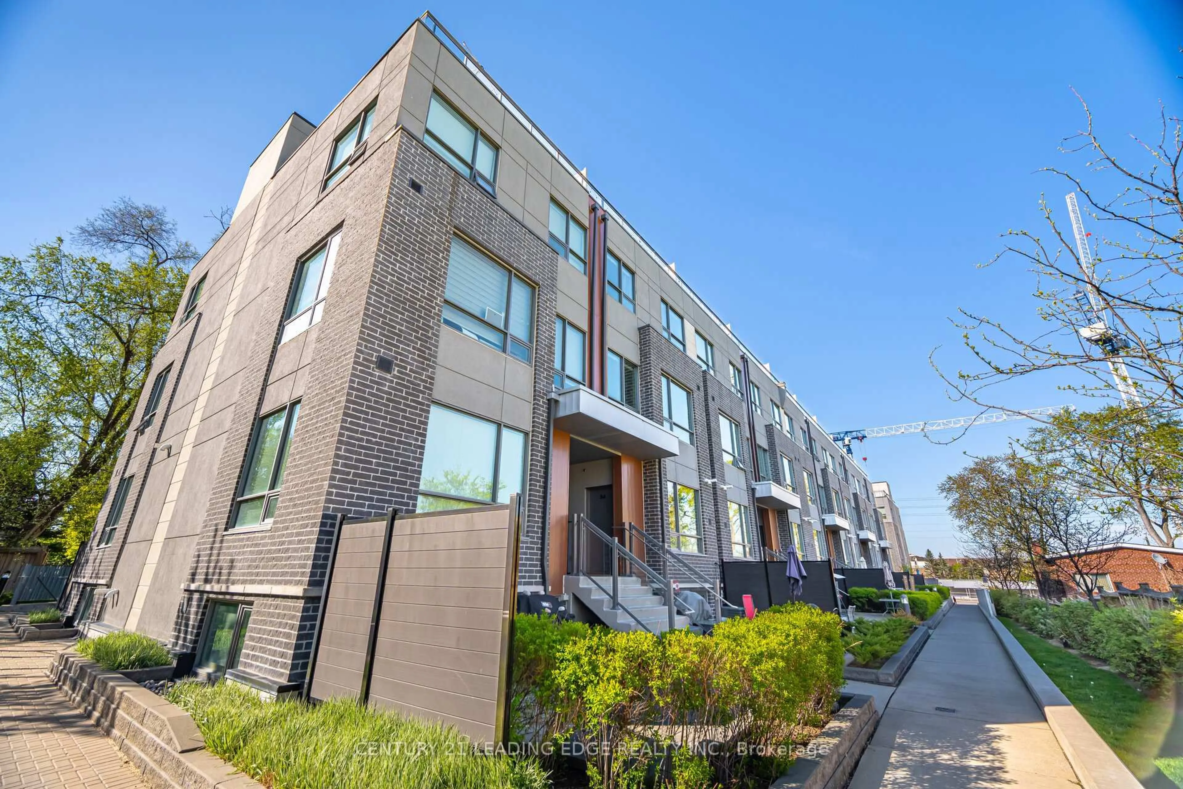 Home with brick exterior material, street for 650 Atwater Ave #35, Mississauga Ontario L5G 4K7
