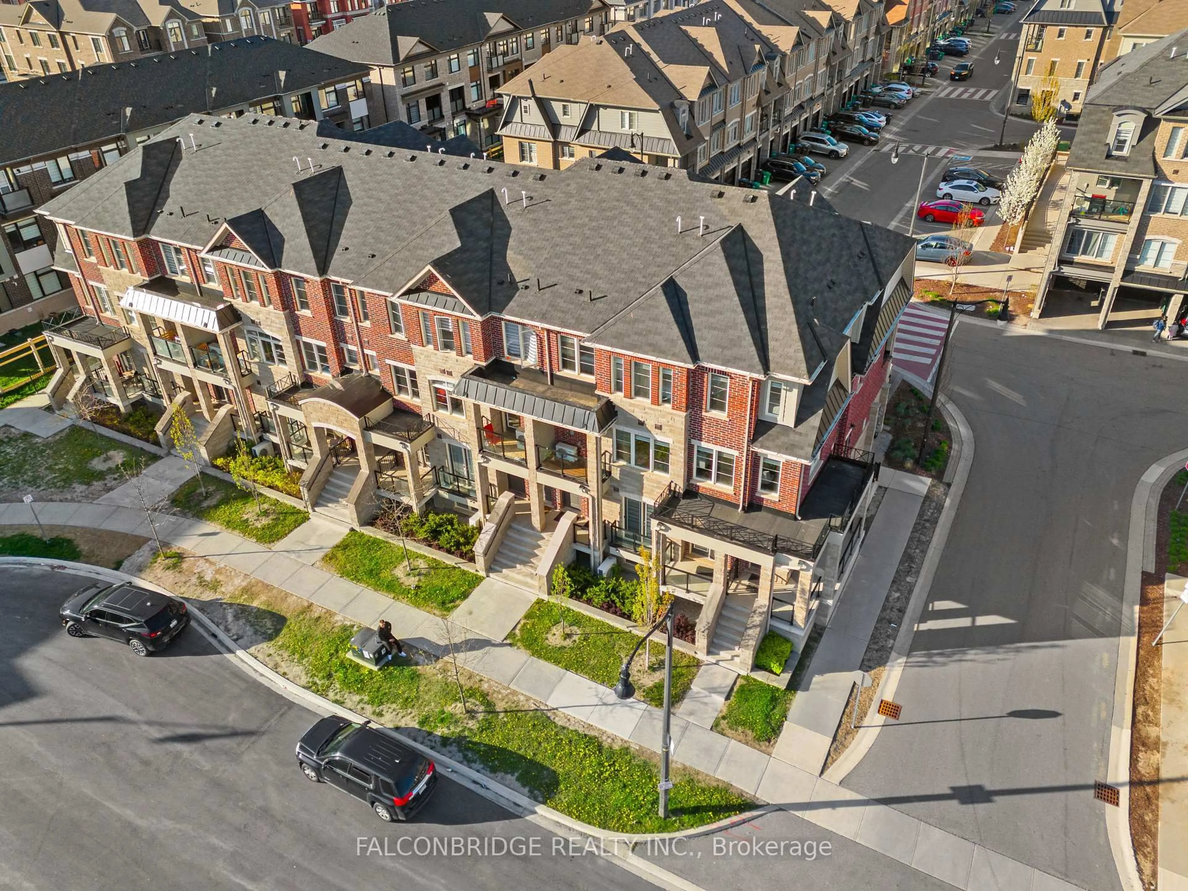 A pic from outside/outdoor area/front of a property/back of a property/a pic from drone, street for 200 Veterans Dr #2, Brampton Ontario L7A 4S6