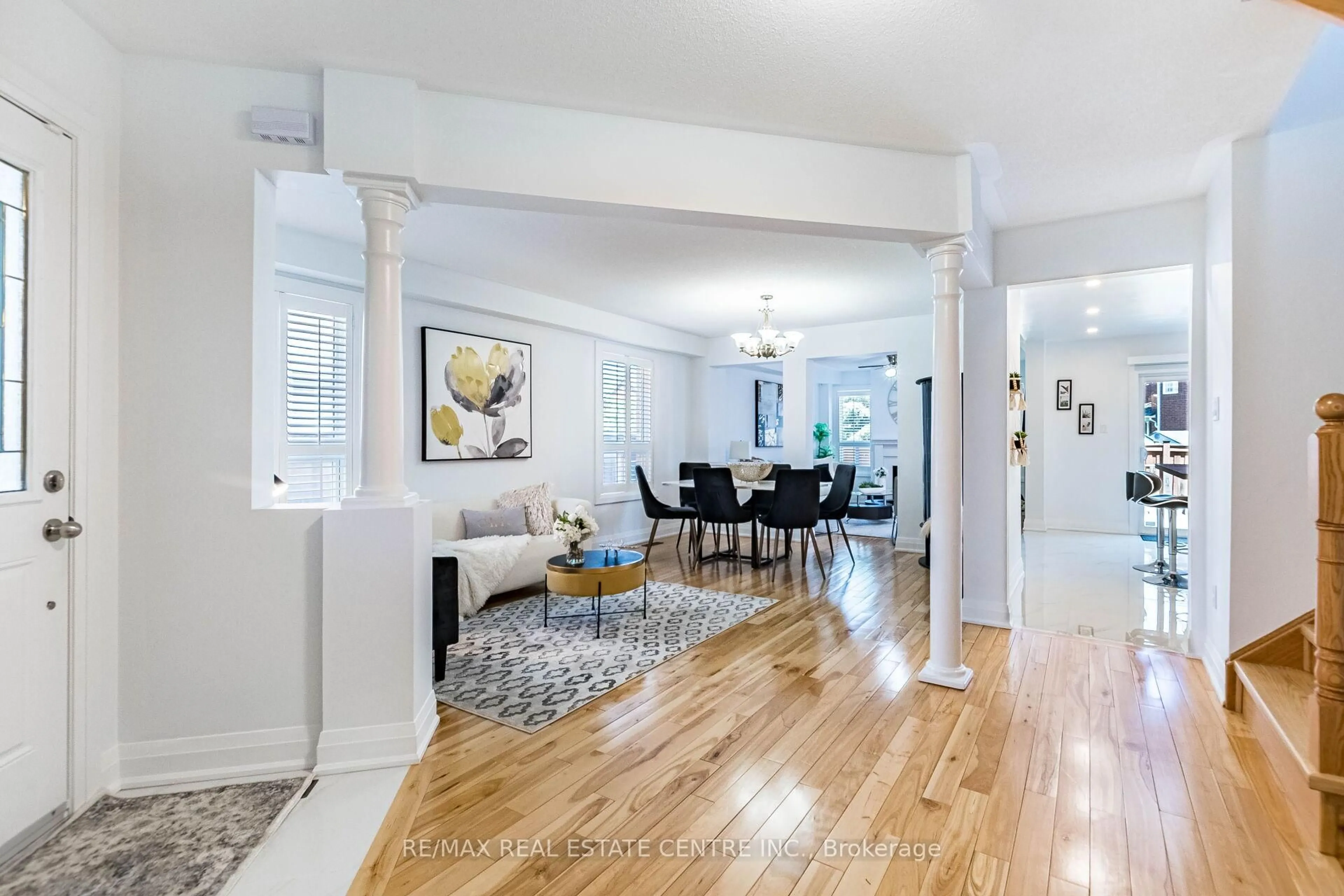 Unknown for 4310 Guildwood Way, Mississauga Ontario L5R 0A7