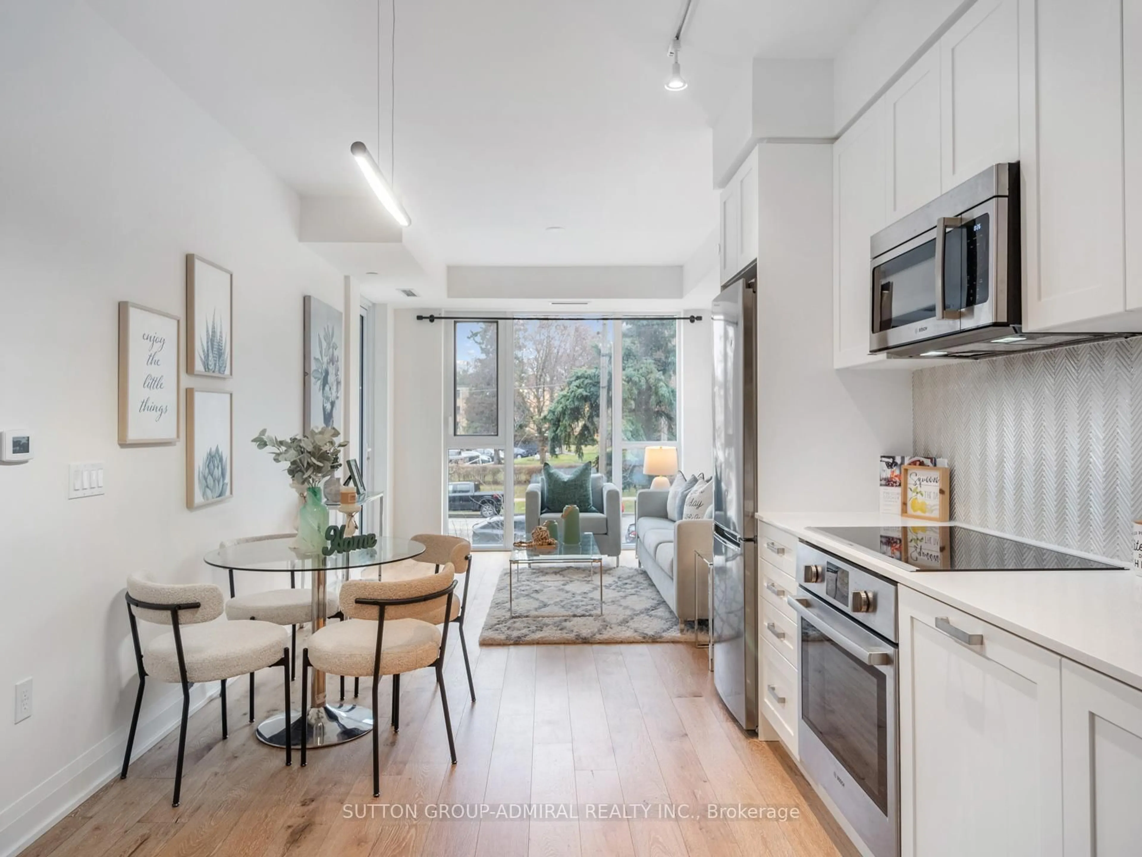 Open concept kitchen, unknown for 293 The Kingsway N/A #218, Toronto Ontario M9A 0E8