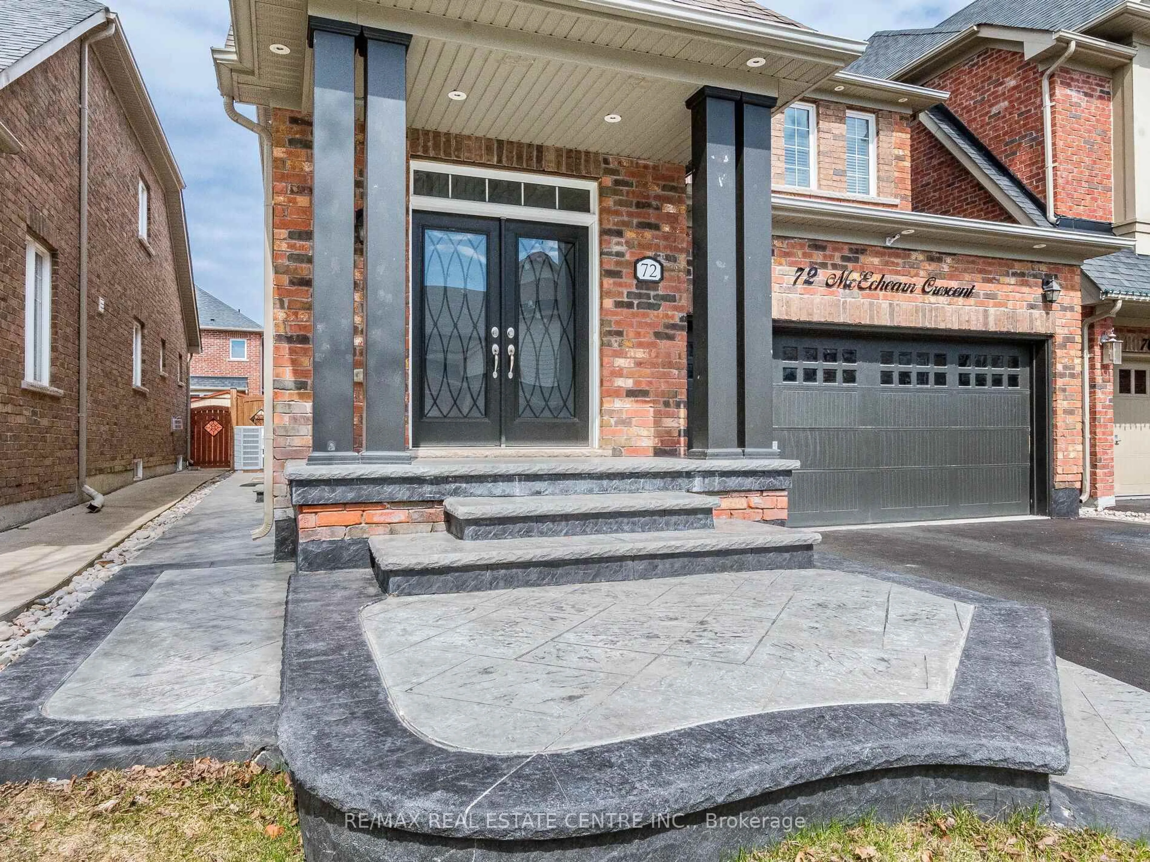 Home with brick exterior material, street for 72 Mcechearn Cres, Caledon Ontario L7C 3Y2