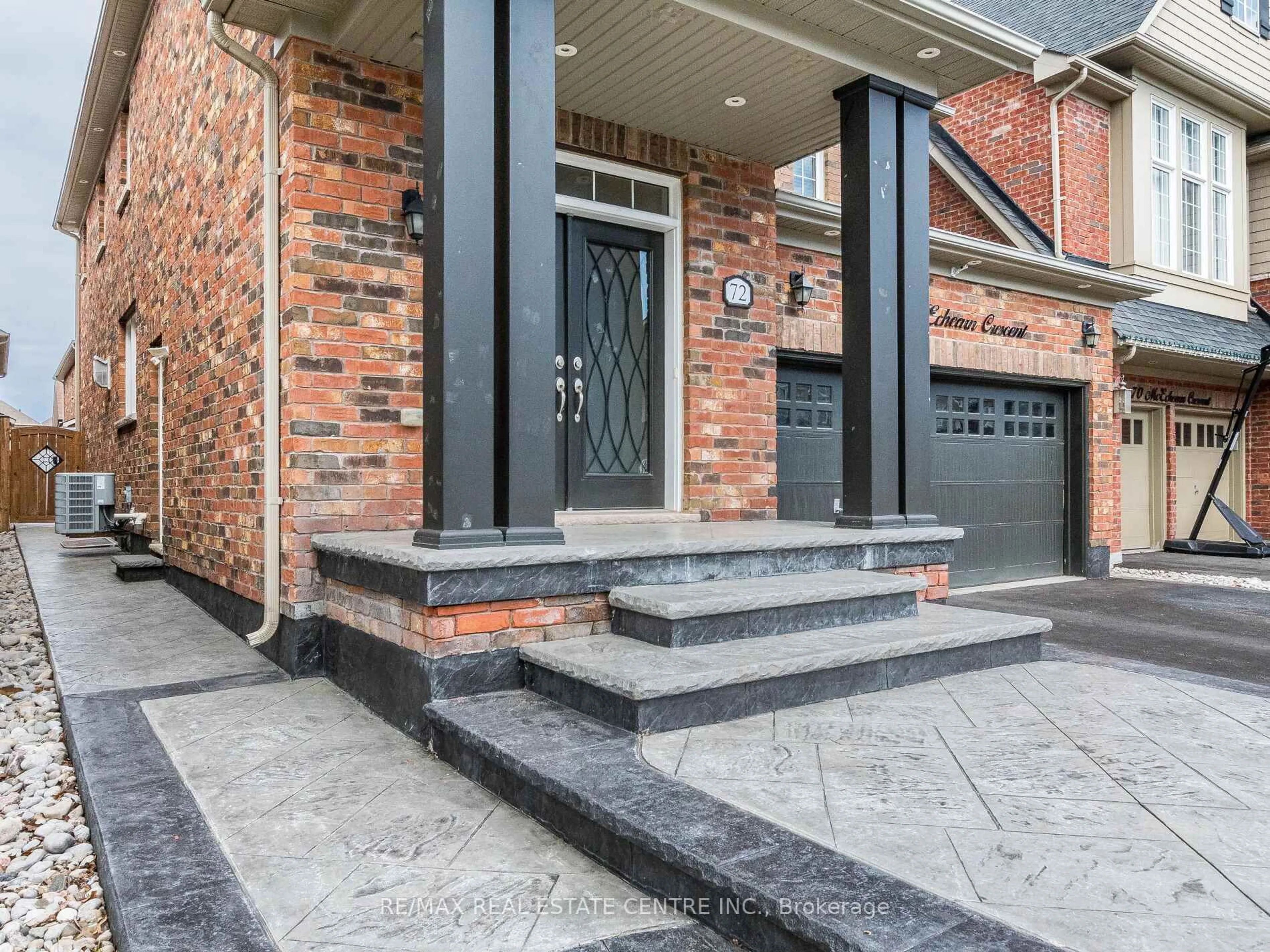 Home with brick exterior material, street for 72 Mcechearn Cres, Caledon Ontario L7C 3Y2