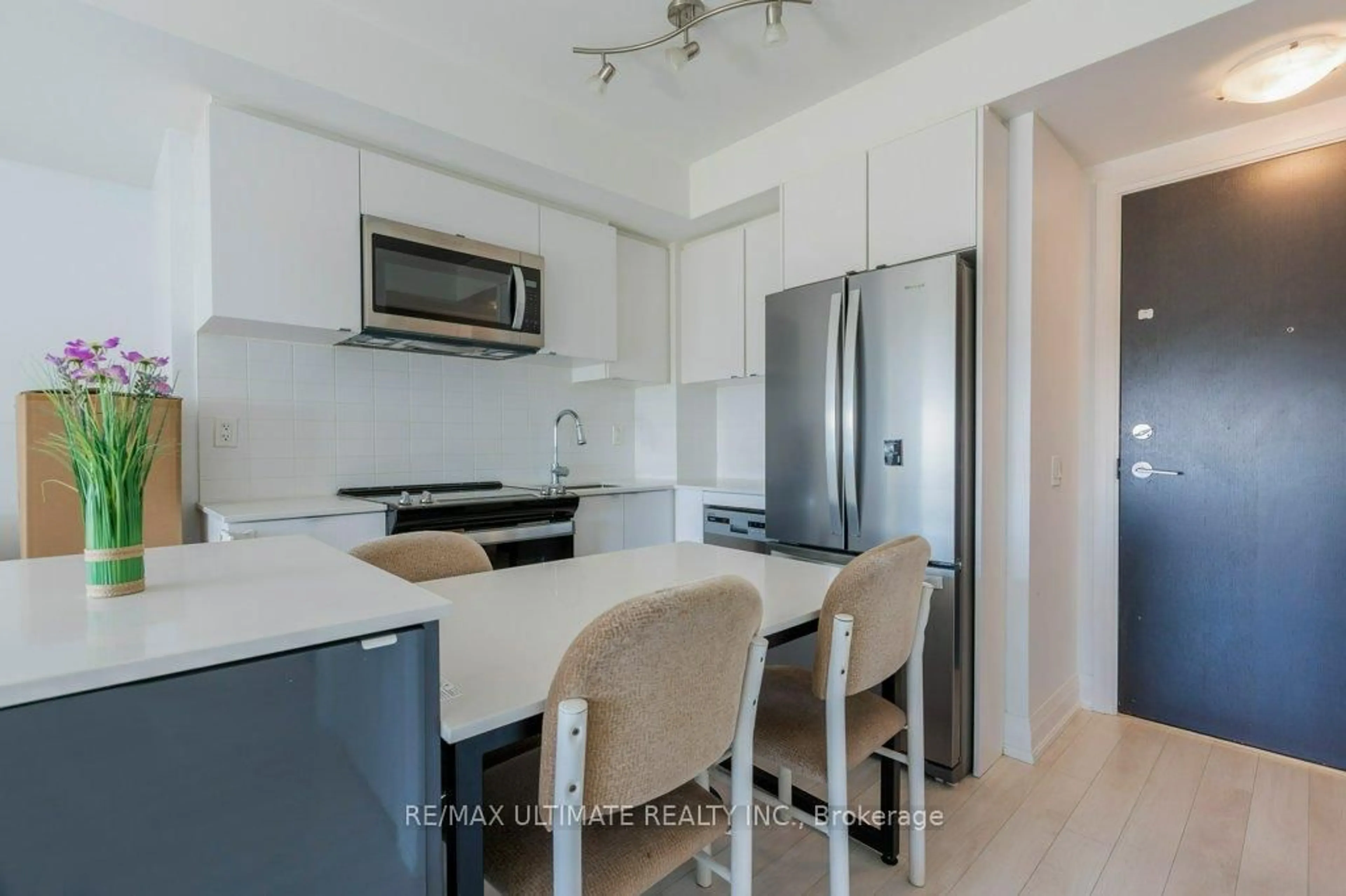 Unknown for 1461 Lawrence Ave #2001, Toronto Ontario M6L 0A6