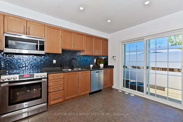 Additional property image - 883 Fowles Crt