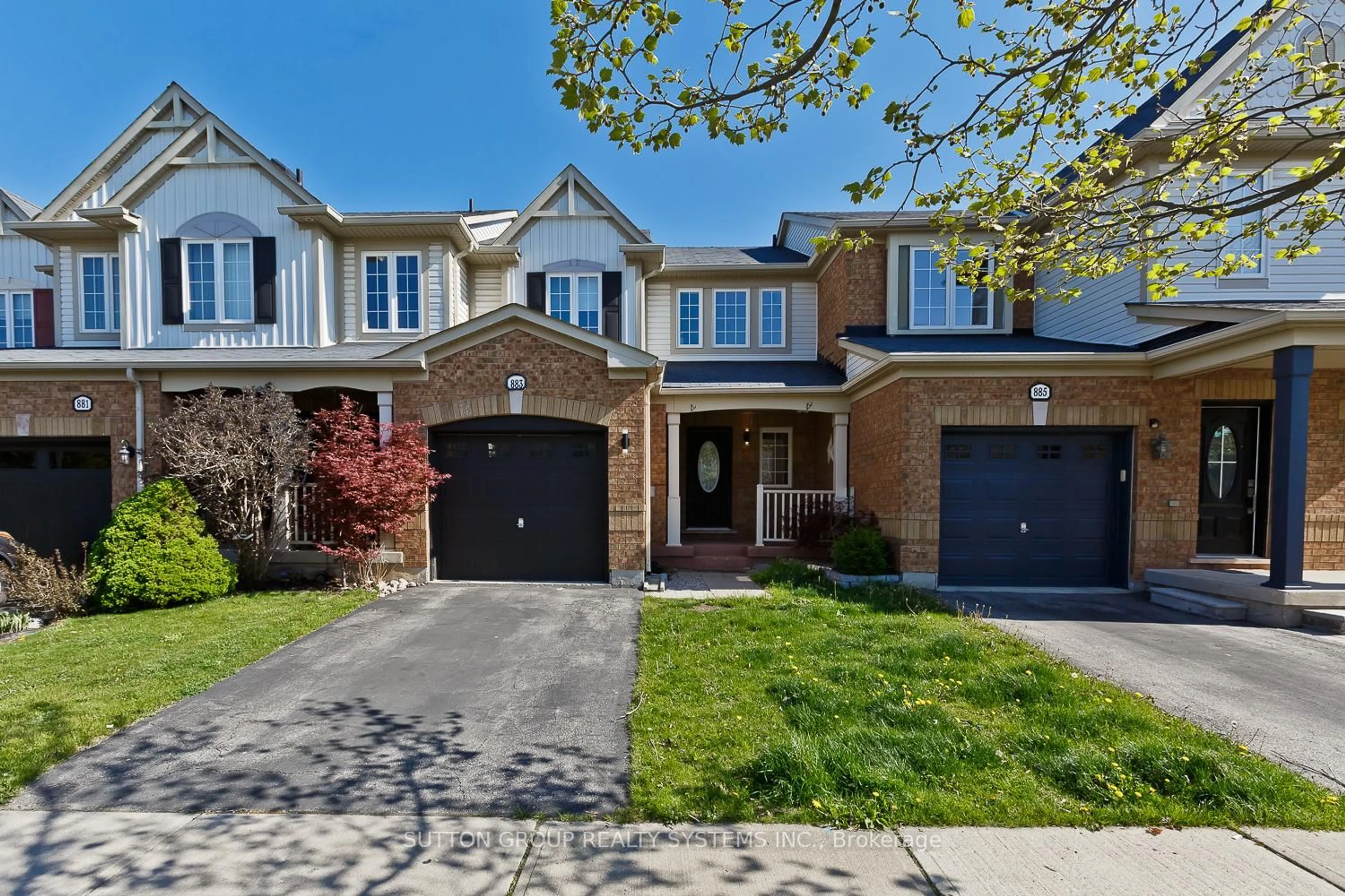 Home with brick exterior material, street for 883 Fowles Crt, Milton Ontario L9T 0Z8