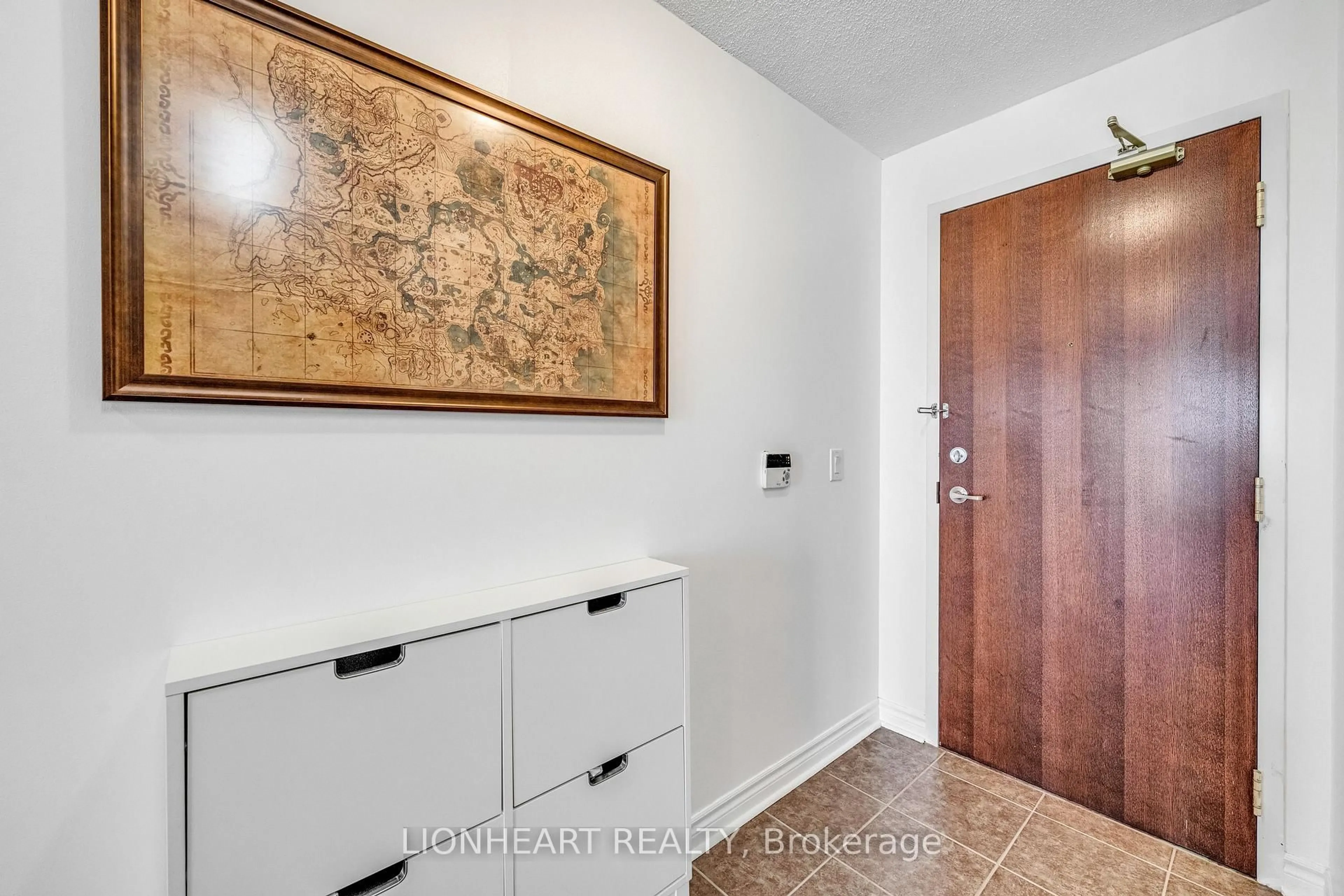 Indoor entryway for 5 Michael Power Pl #709, Toronto Ontario M9A 0A3