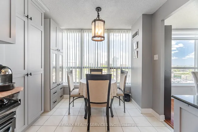 Additional property image - 12 Laurelcrest St Unit 1213